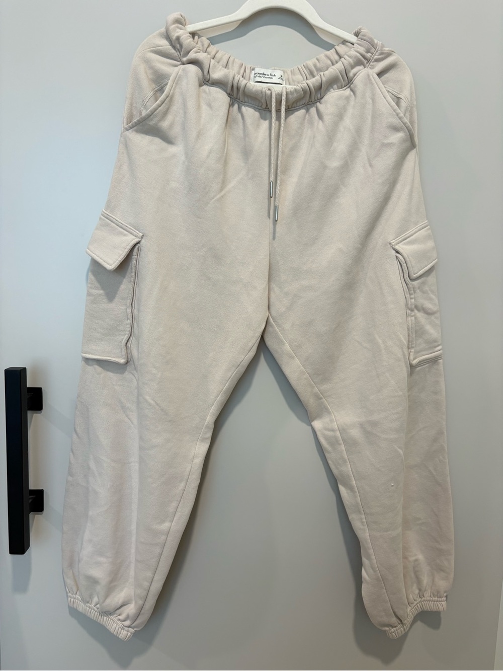 Abercrombie Cargo Sweatpants - Cream Drawstring Joggers